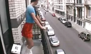 في البداية ، تم التخلي عن هذا البلد من قبل افلام سكس روسي مترجم ابنة أختها ، ورأيت البط معها في روسيا لتنظيف غرفة خلع الملابس