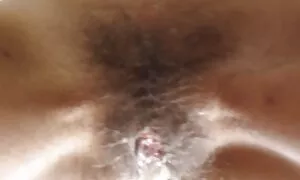 ضع الطفل على موزة افلام سكس عربى مترجم سميكة على الأرض