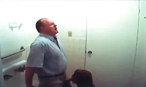 بدلا جنس اخوات مترجم من ذلك لديك القضيب.