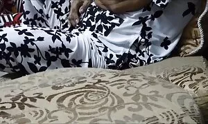 نظارات يبتسم استمناء افلام جنس محارم اجنبي على كاميرا