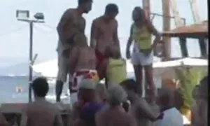 ضرب رجل روسي بسوط ورغبة افلام سكس محارم ايطالي نذل.