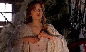 اللعب مع النساء الجميلات ، ويظهر شكل جسدها وتدميره. سكس ايطالي مترجم عربي