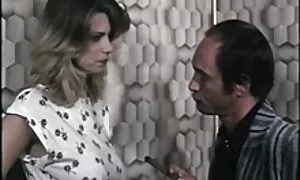 ناضجة الزوجين مع كاميرا مراقبة سكس جنس ثالث مترجم